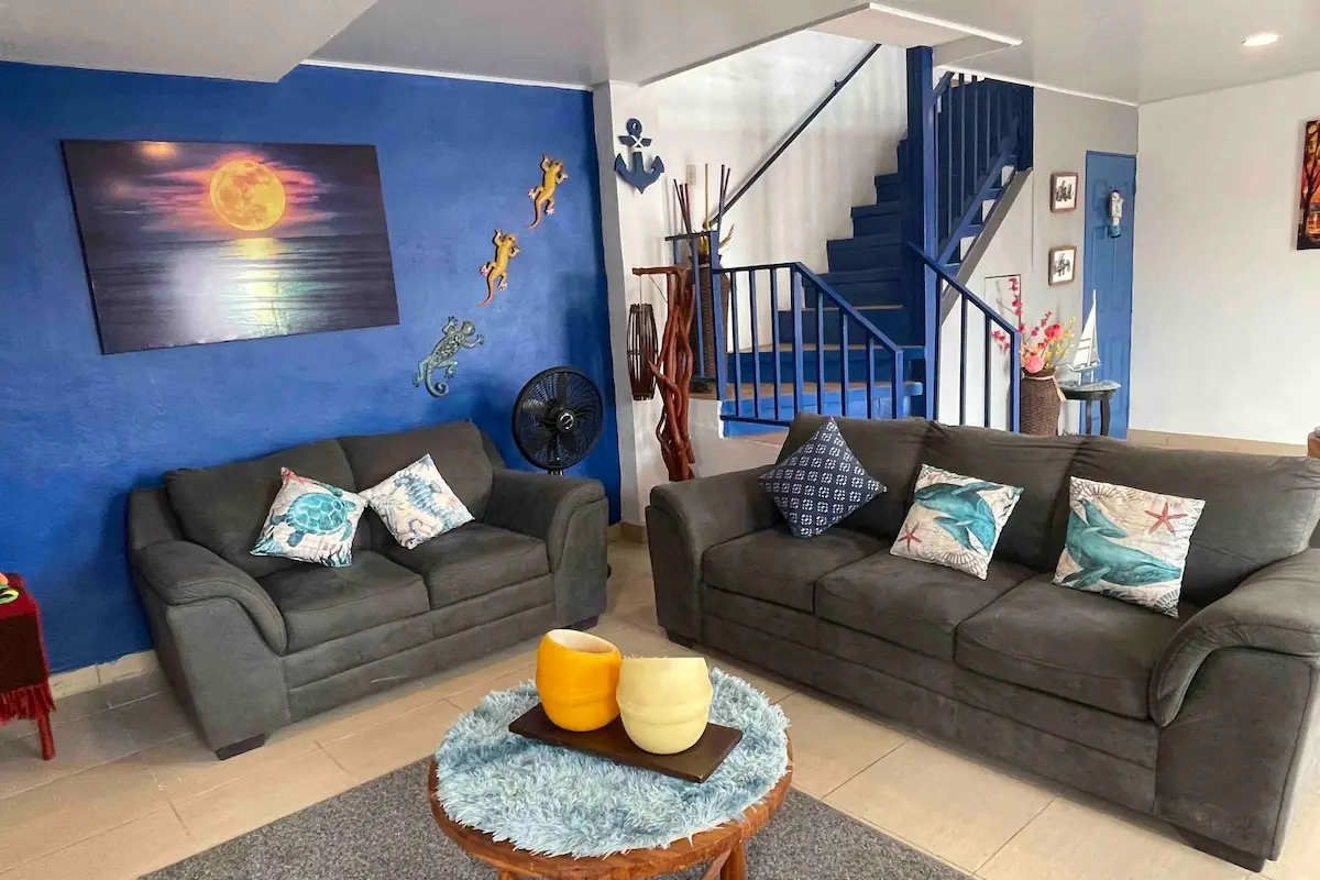 Welcoming Beach House in Atami, near El Tunco Surf