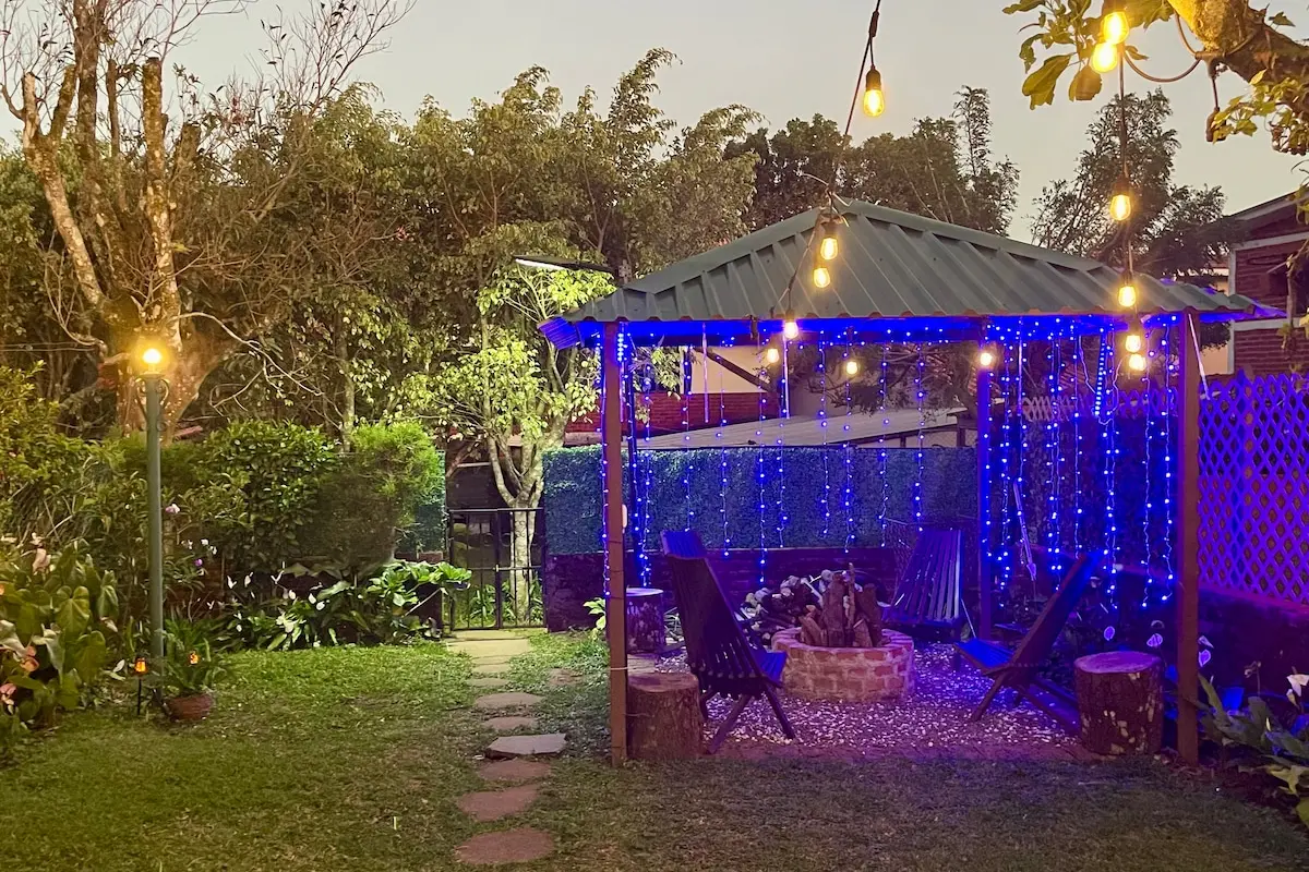 Apaneca house/bonfire/Albanian labyrinth