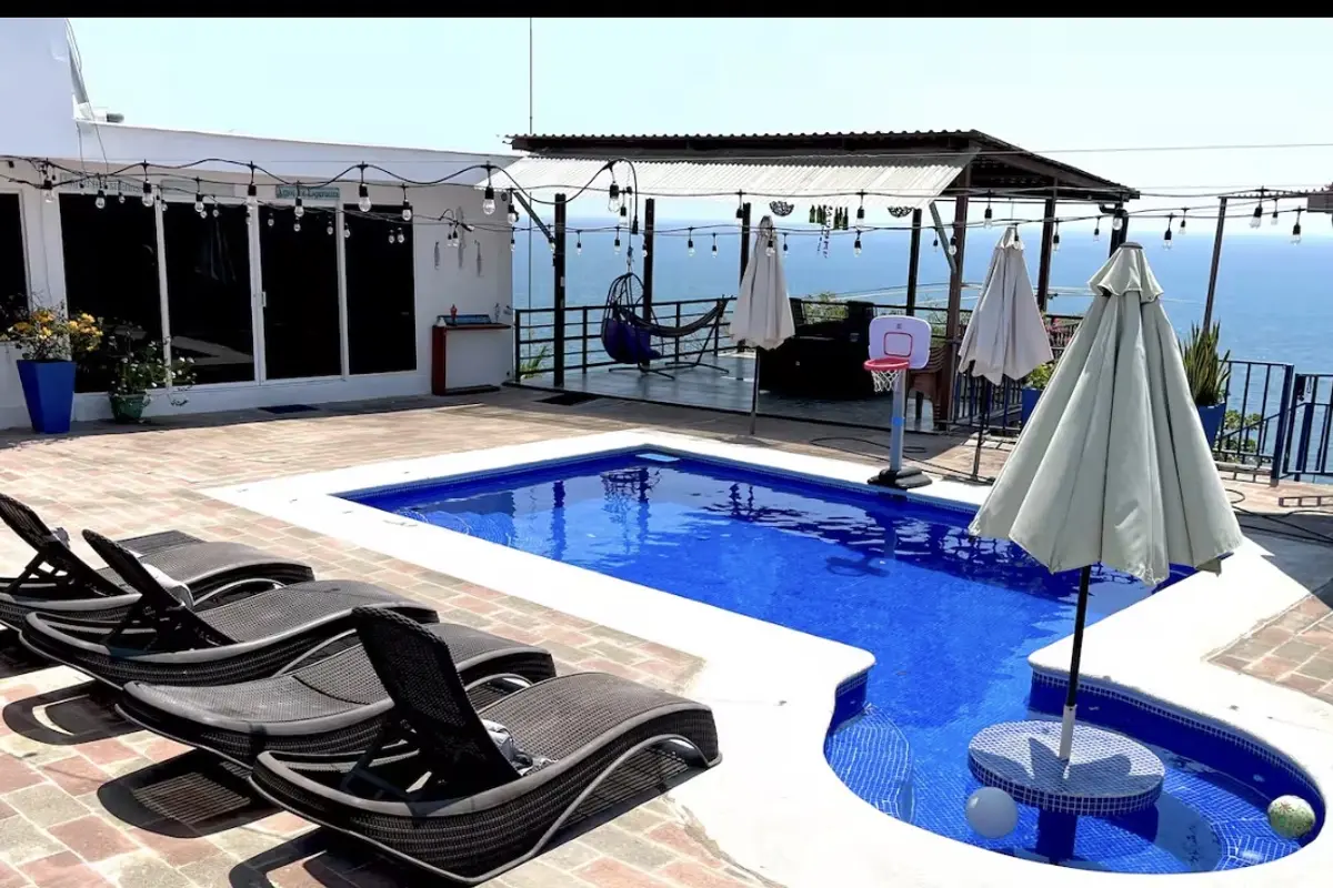 Solarium beach house near el Tunco 